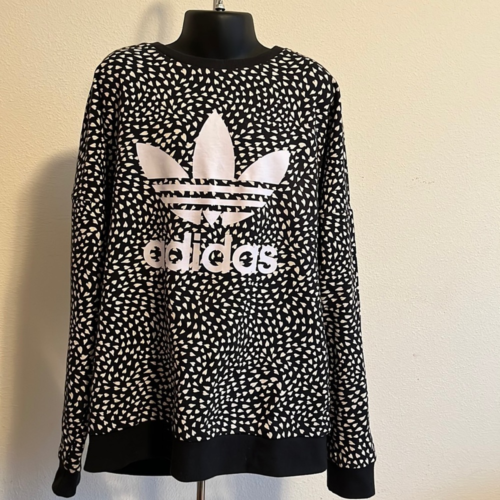 Adidas Trefoil and Hearts Crew Neck Pullover Sweatshirt Girls Size M (11/12) EUC